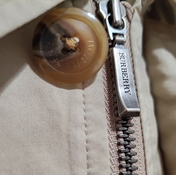 Burberry London Oversize Coat - Picture 5 of 7